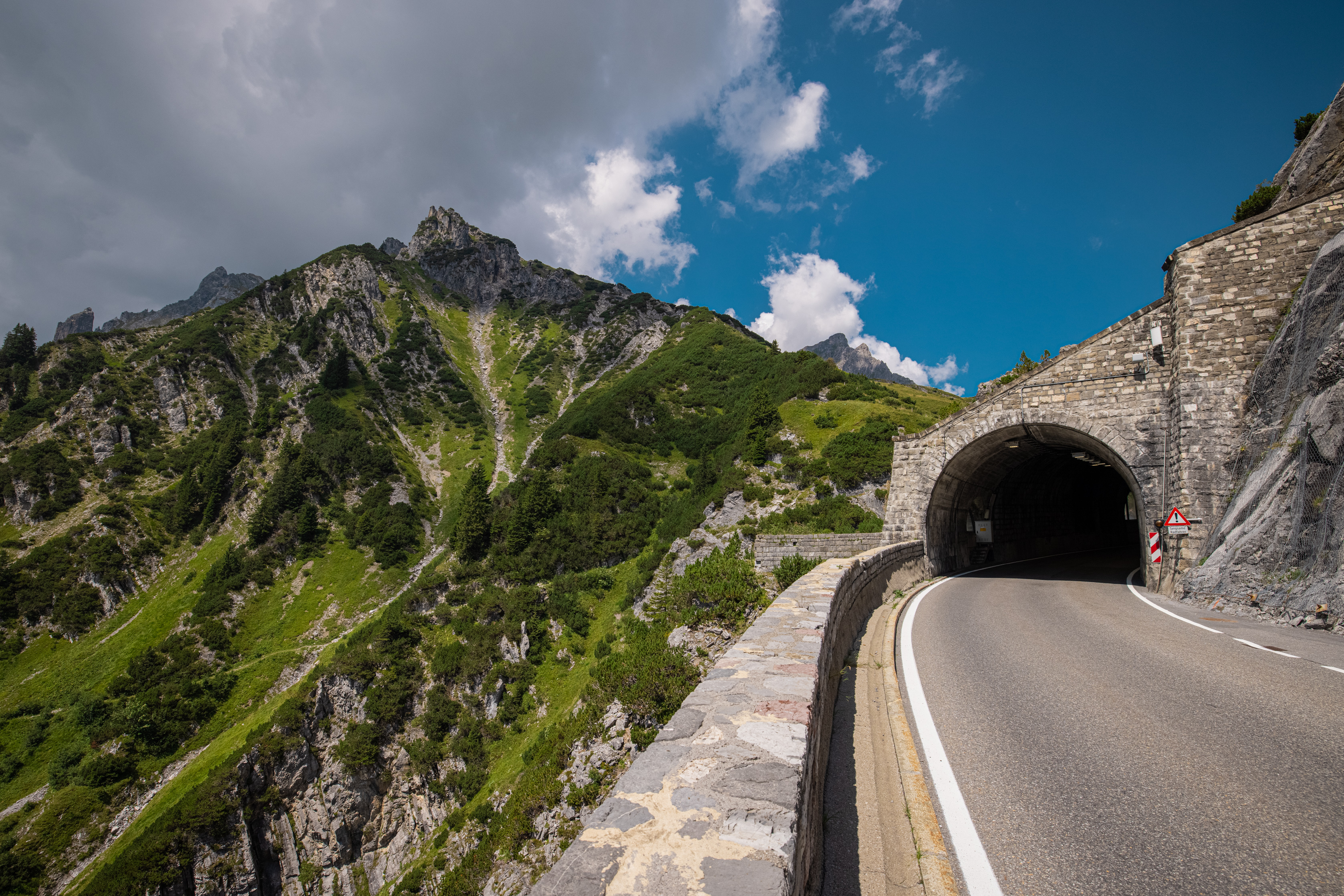 Austrijoje uždaromas Arlbergo tunelis